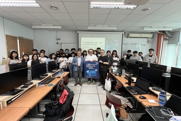 AI輔助Arduino感測器工作坊