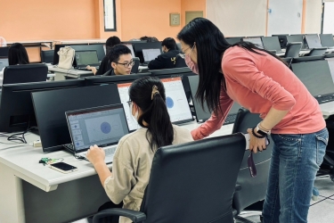 用繪本談SDGs-建構以SDGs為核心的數位繪本設計